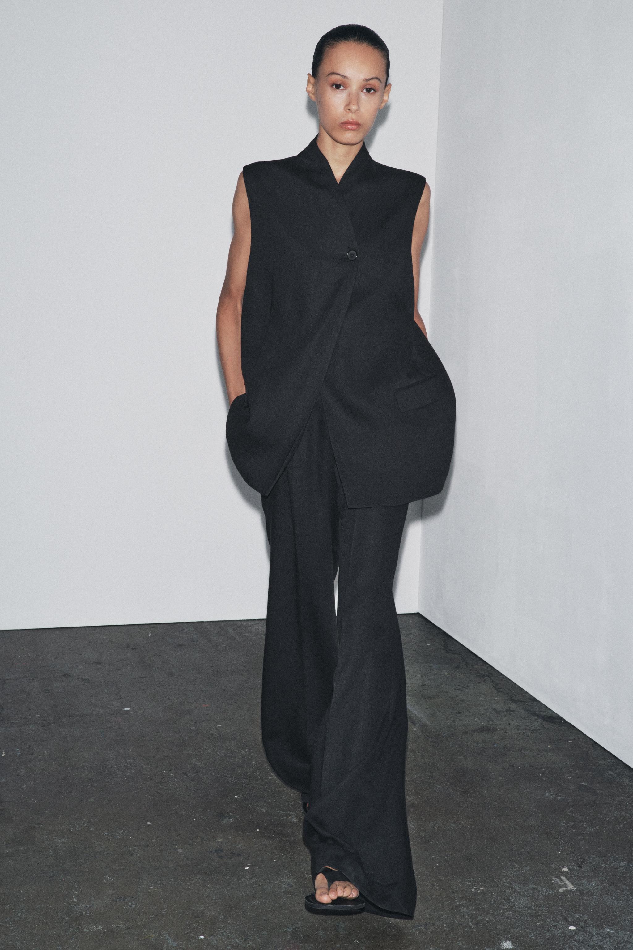 ZW COLLECTION LINEN BLEND VEST